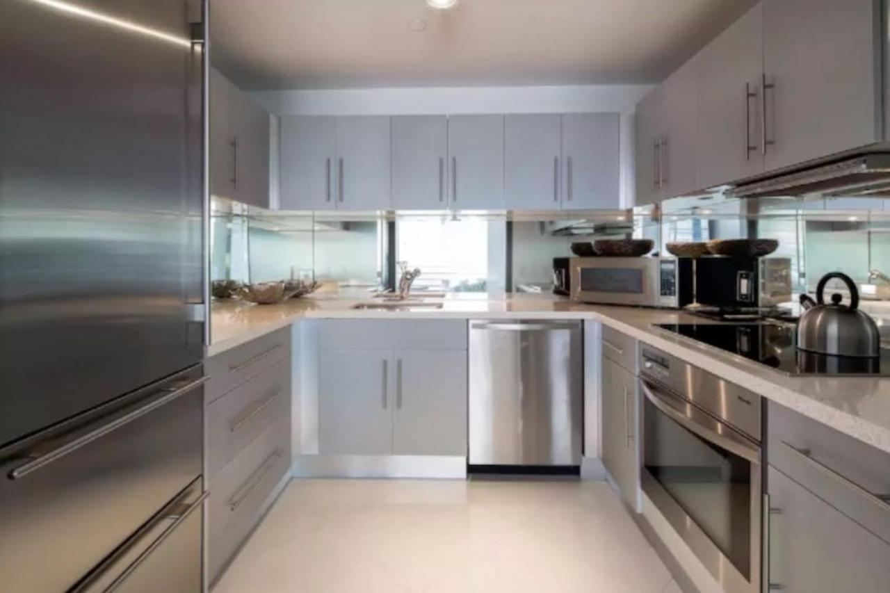Heart Of South Beach / Modern Apartment / Ocean Drive - Carlyle Маями Бийч Екстериор снимка